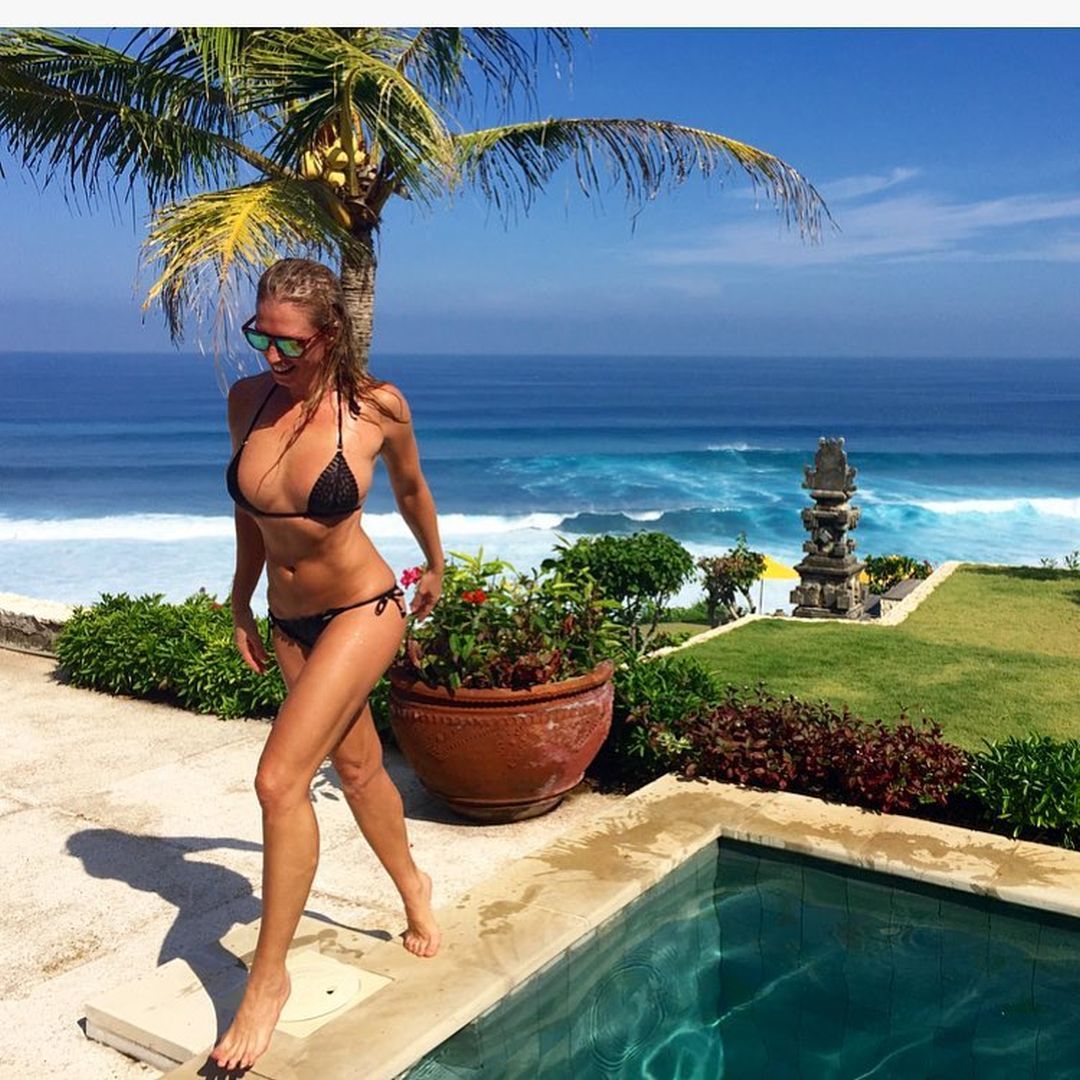 Annalise Braakensiek Pies