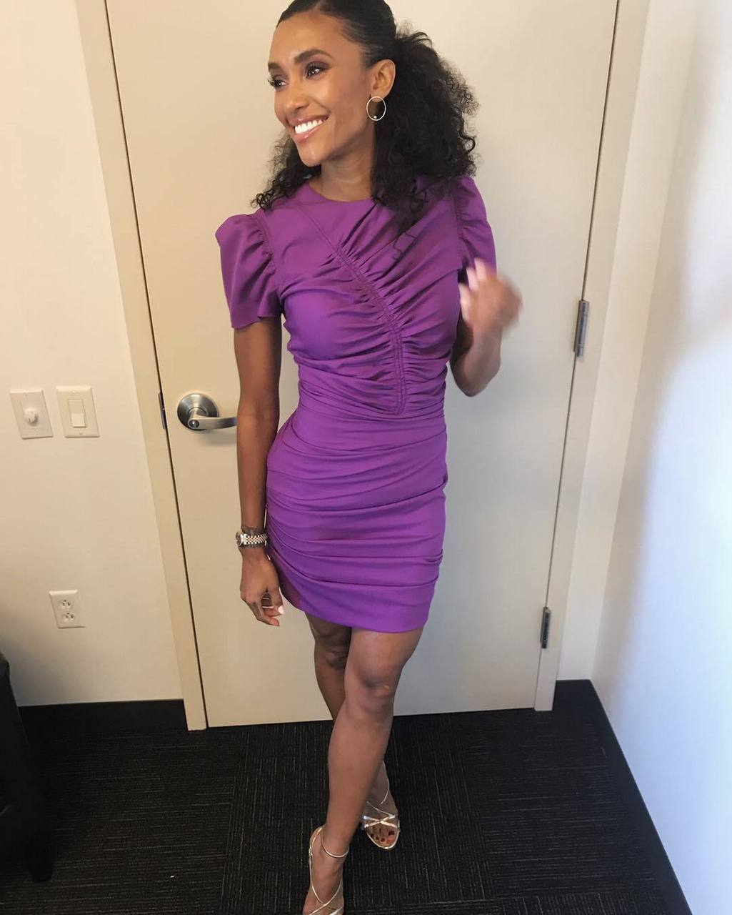 Annie Ilonzeh Pies