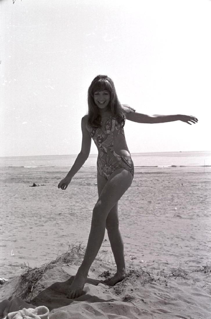 Catherine Spaak Pies