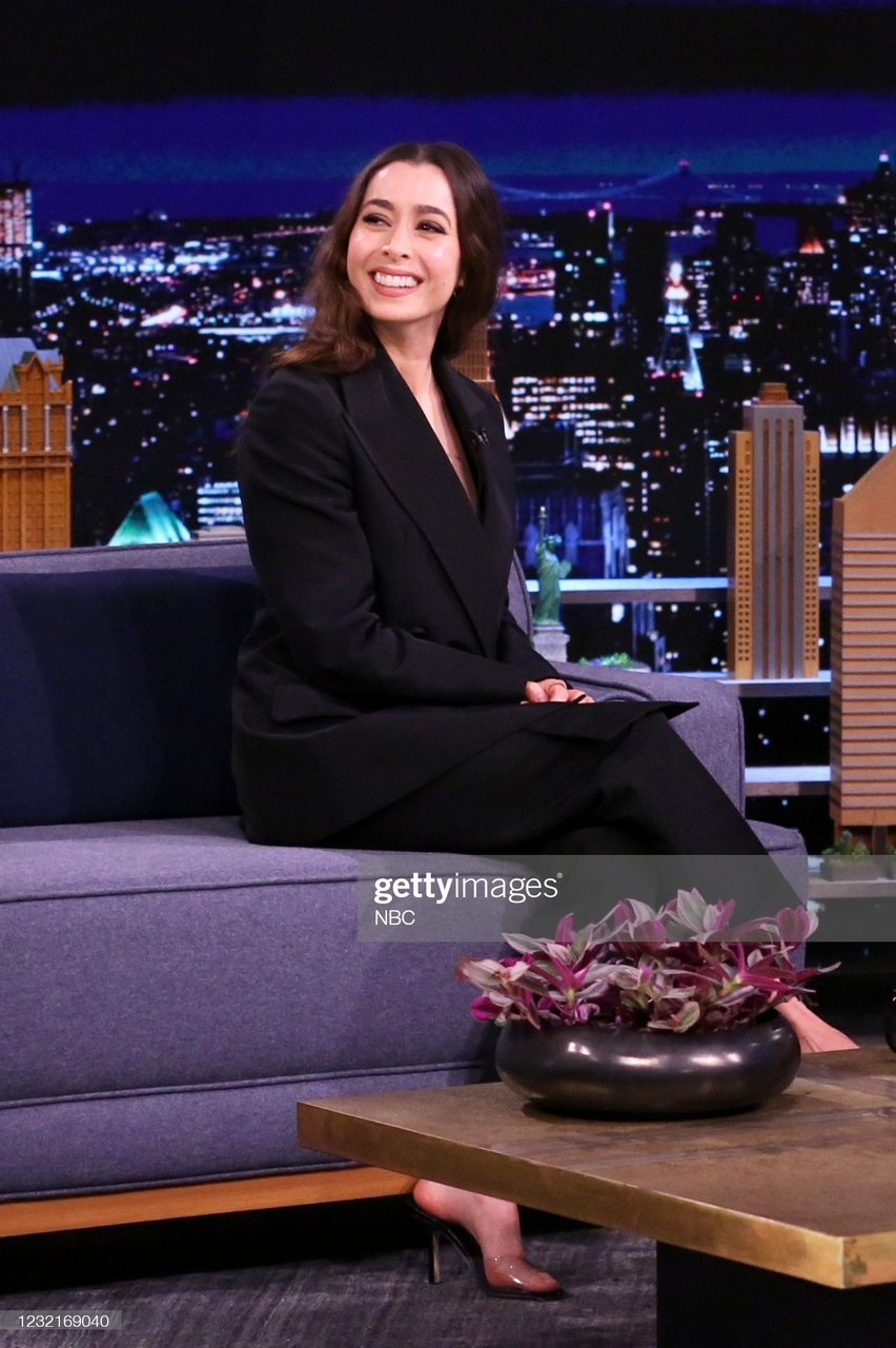 Cristin Milioti Pies