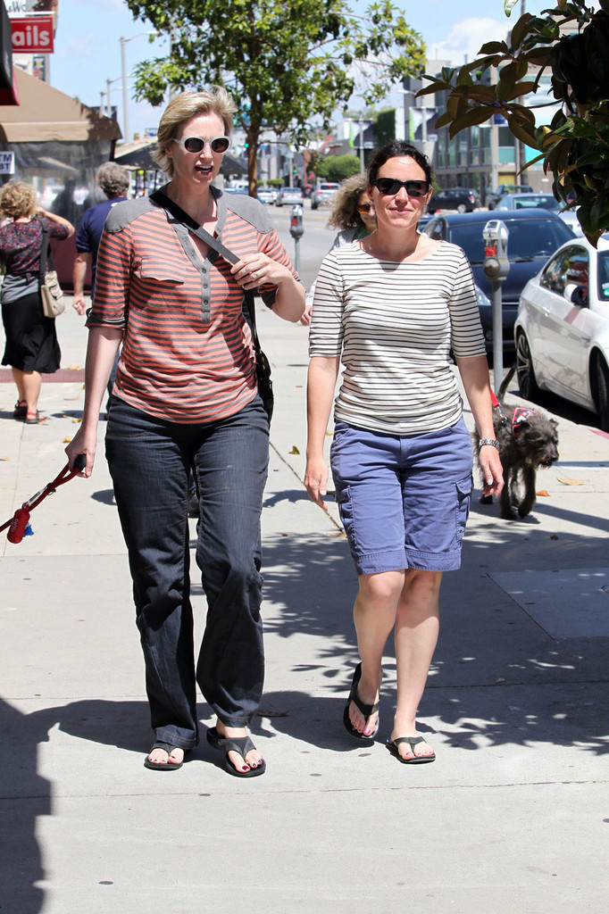 Jane Lynch Pies