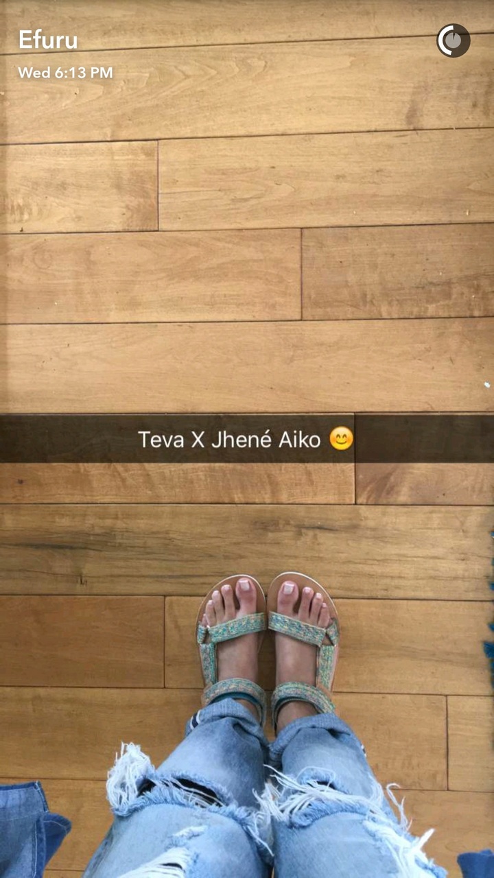 Jhene Aiko Pies