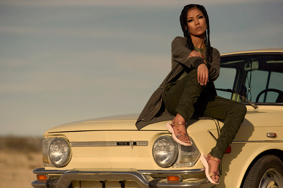 Jhene Aiko Pies