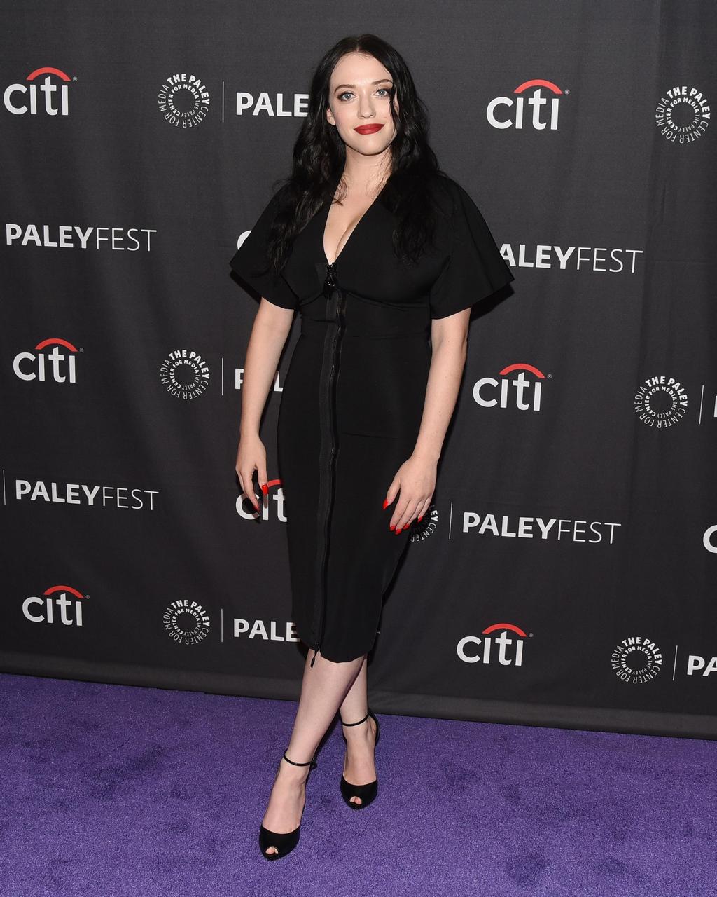 Kat Dennings Pies