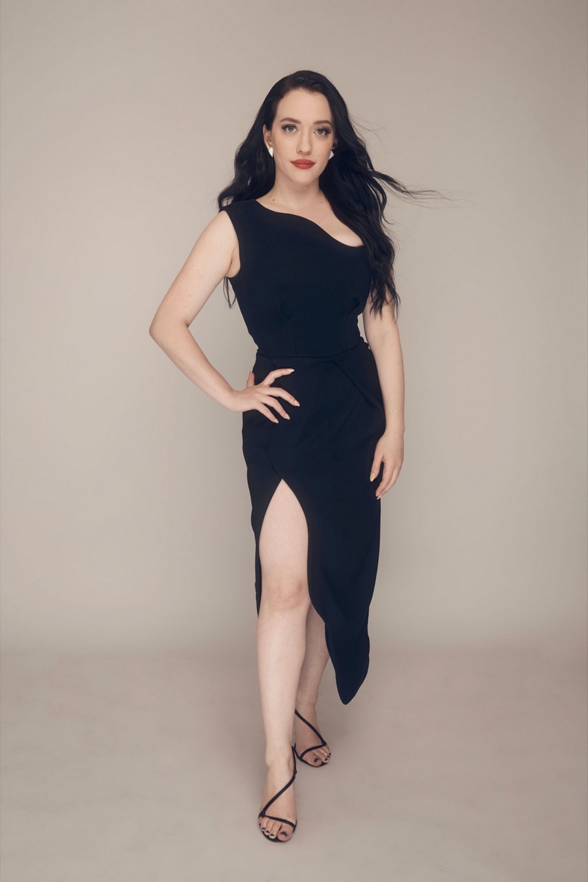 Kat Dennings Pies