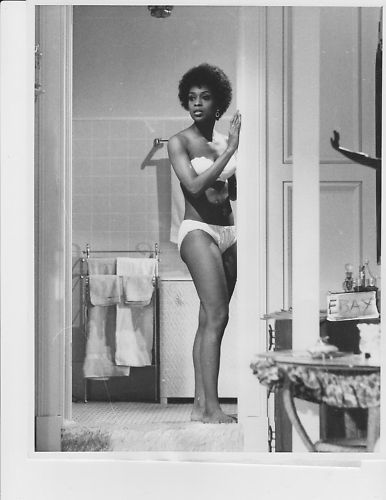 Lola Falana Pies