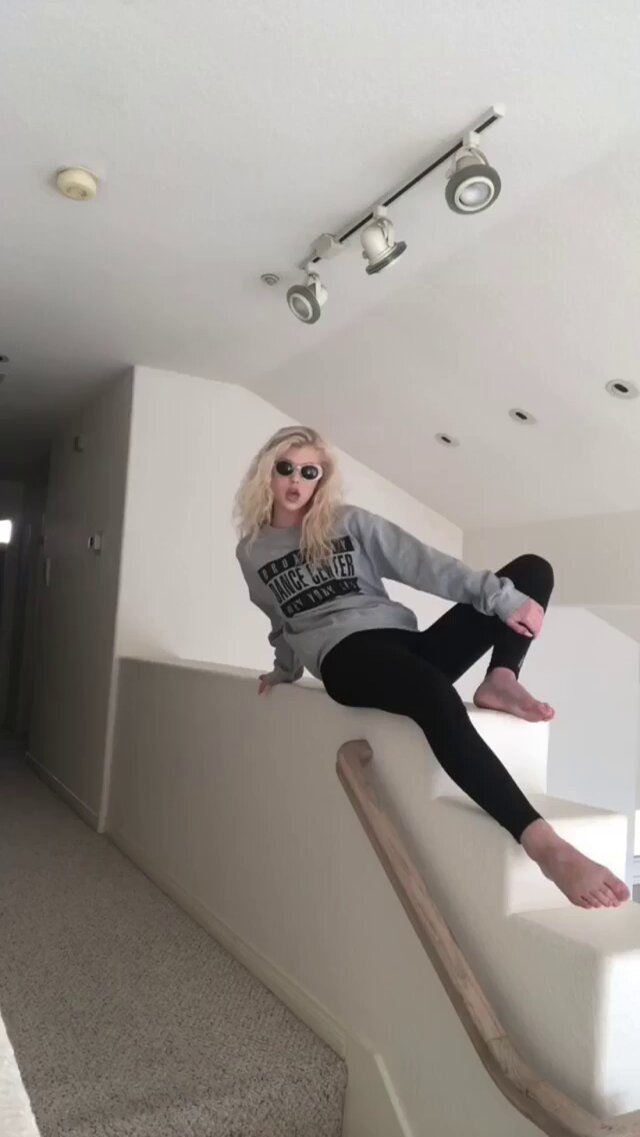 Loren Gray Pies