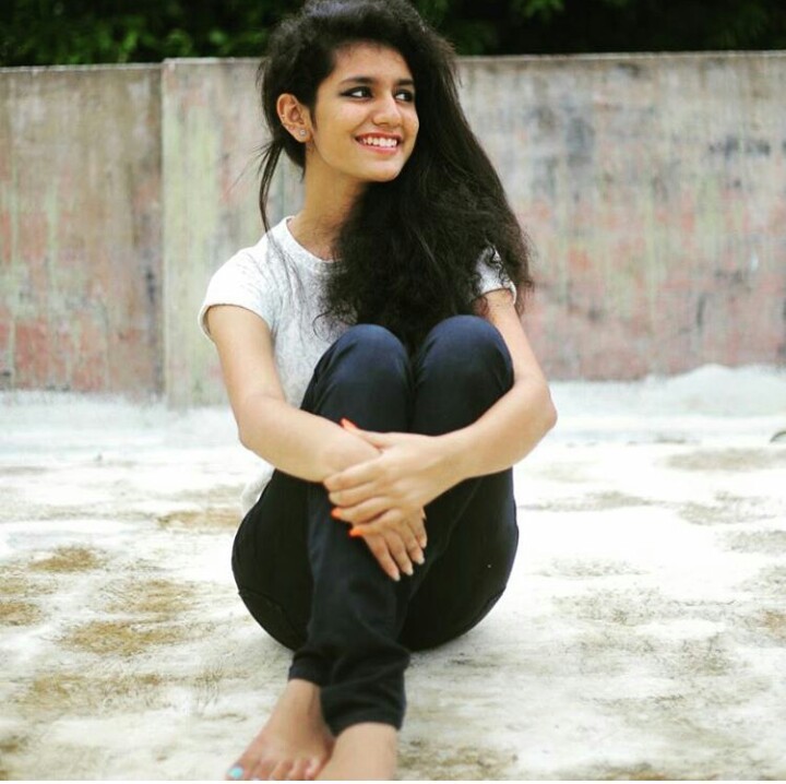 Priya Prakash Varrier Pies