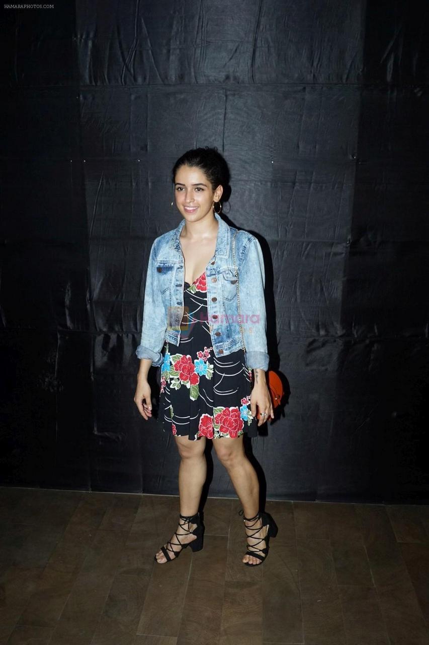 Sanya Malhotra Pies