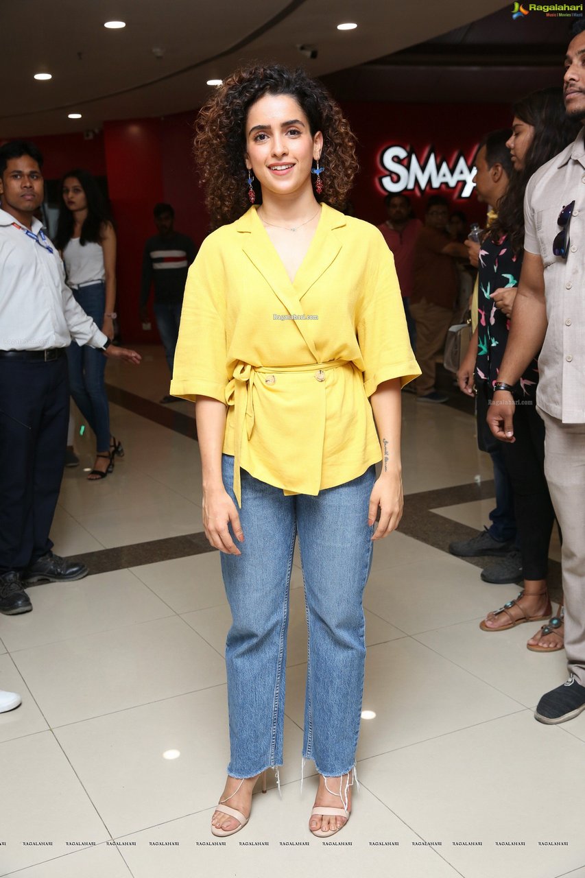 Sanya Malhotra Pies