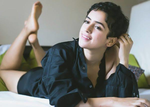 Sanya Malhotra Pies