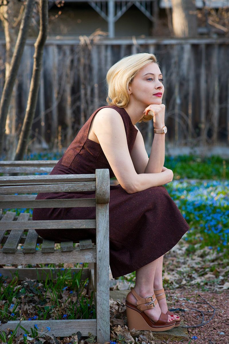 Sarah Gadon Pies