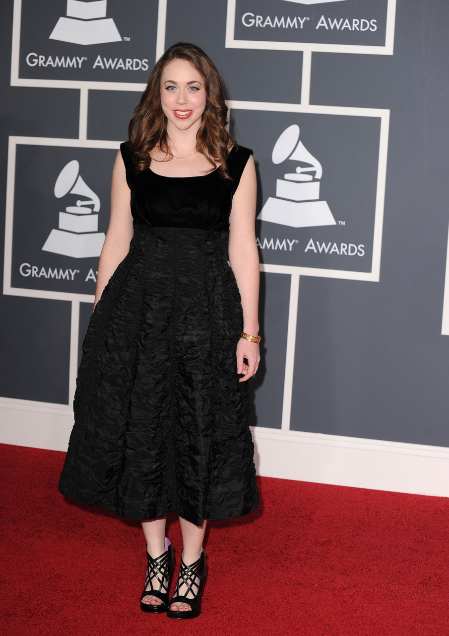 Sarah Jarosz Pies