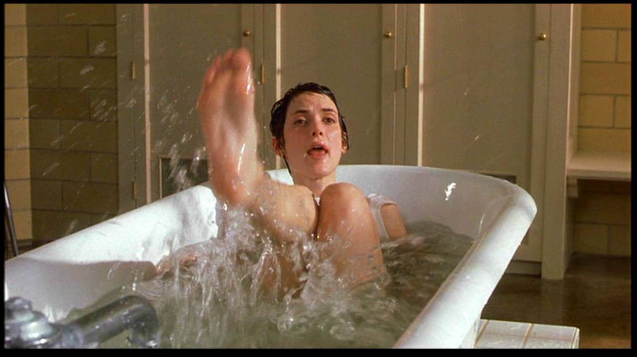 Winona Ryder Pies