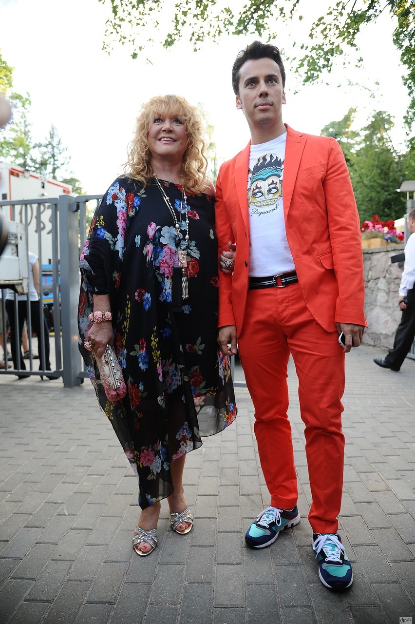 Alla Pugacheva Pies