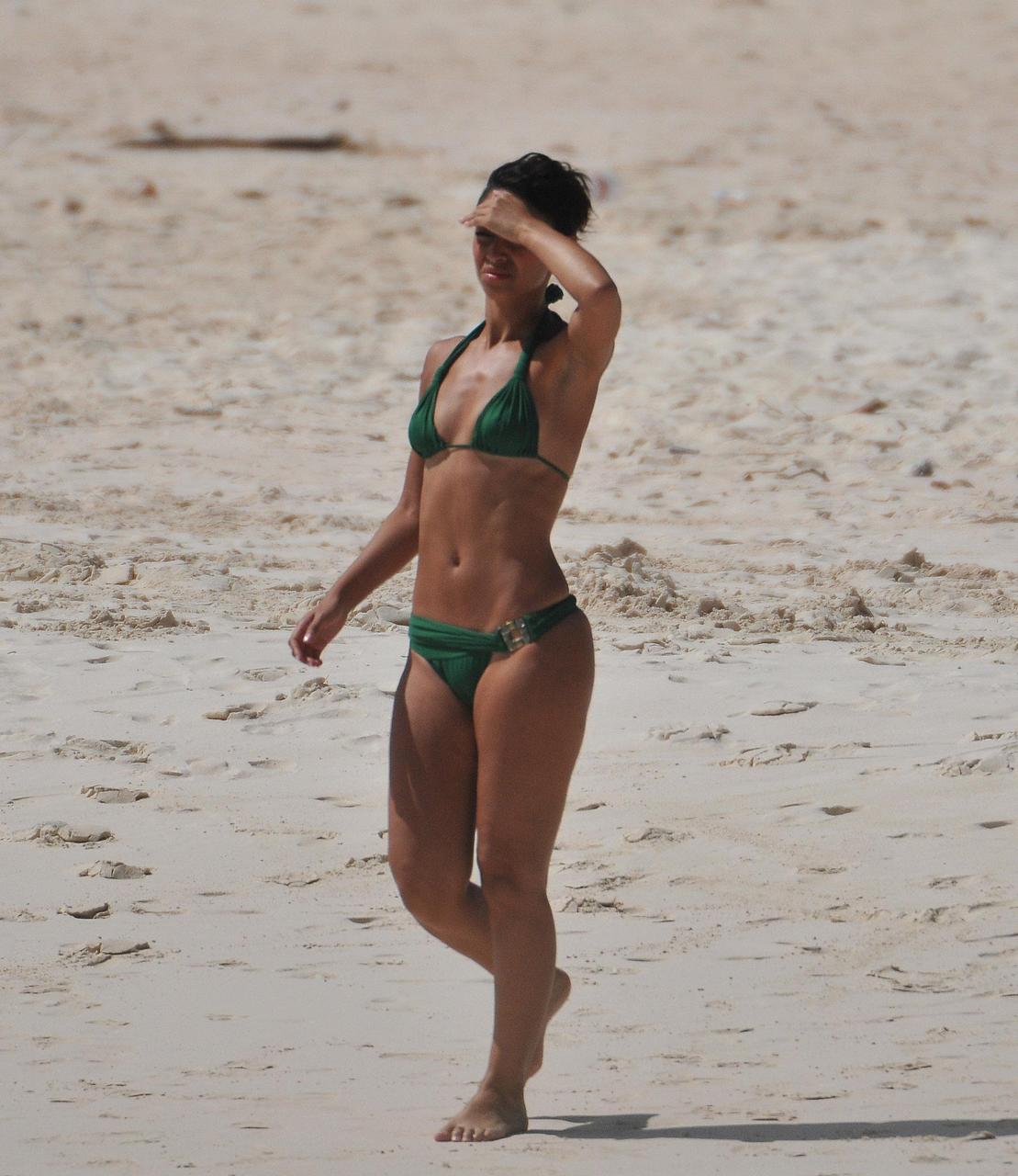 Amelle Berrabah Pies