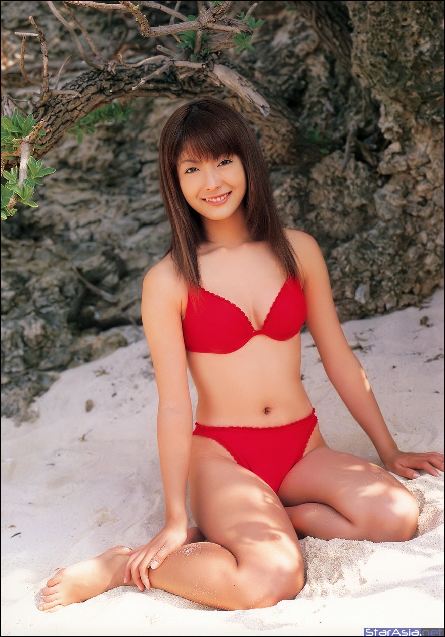 Aya Hirayama Pies