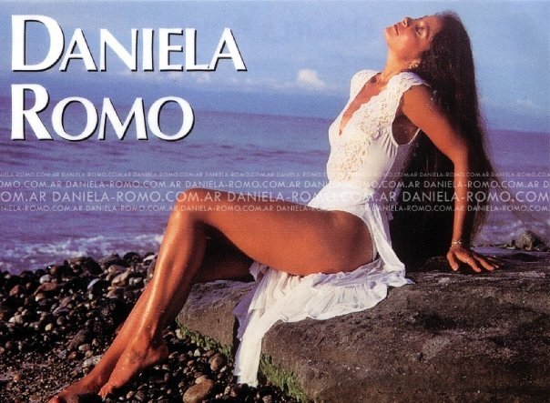 Daniela Romo Pies