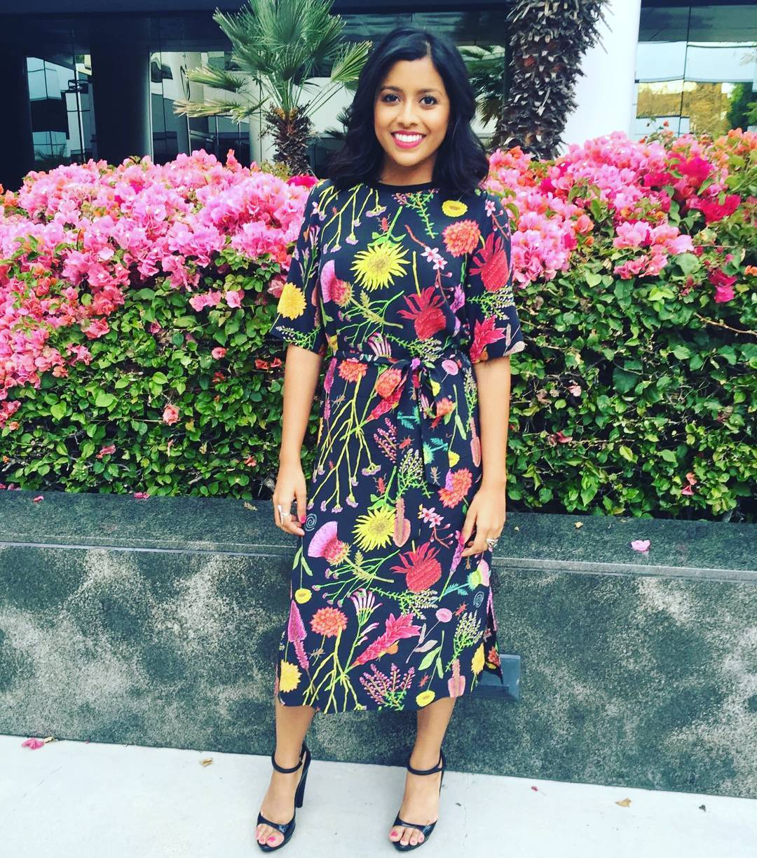 Tiya Sircar Pies