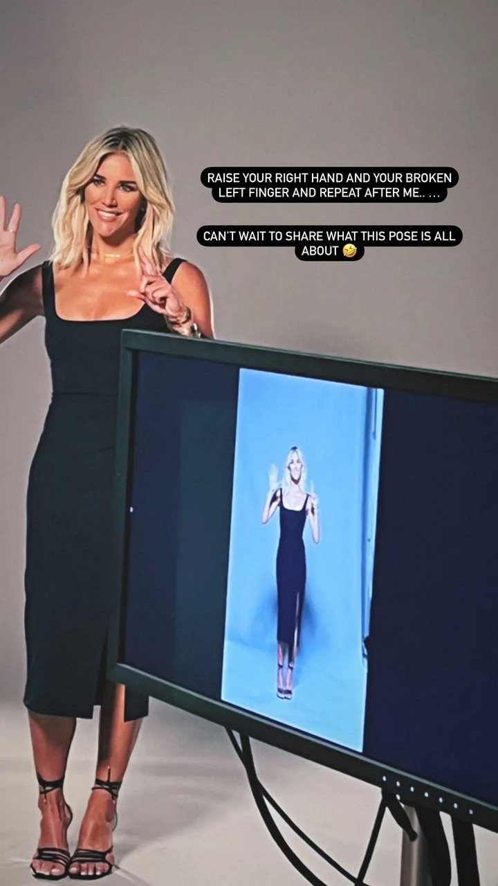 Charissa Thompson Pies