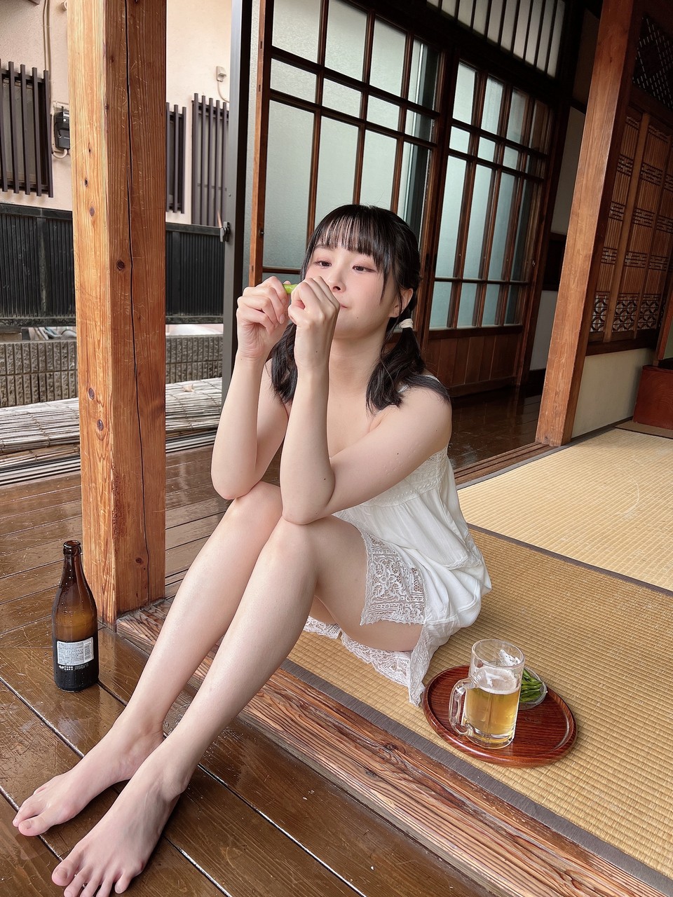 Mayu Sagara Pies