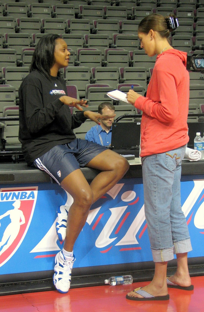 Rebecca Lobo Pies