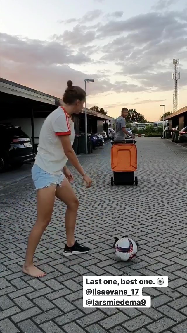 Vivianne Miedema Pies