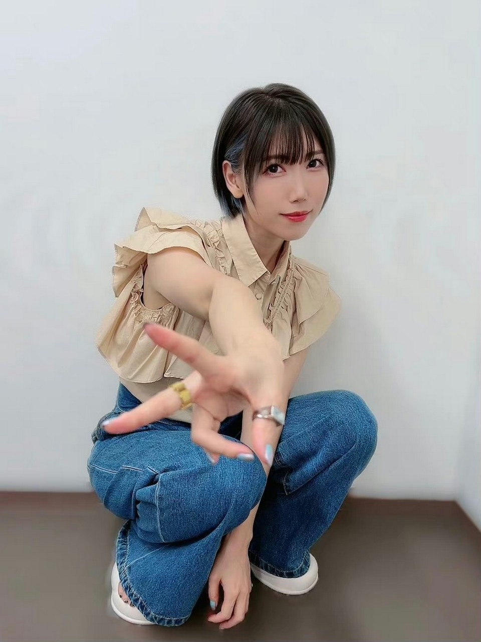 Yuuka Aisaka Pies